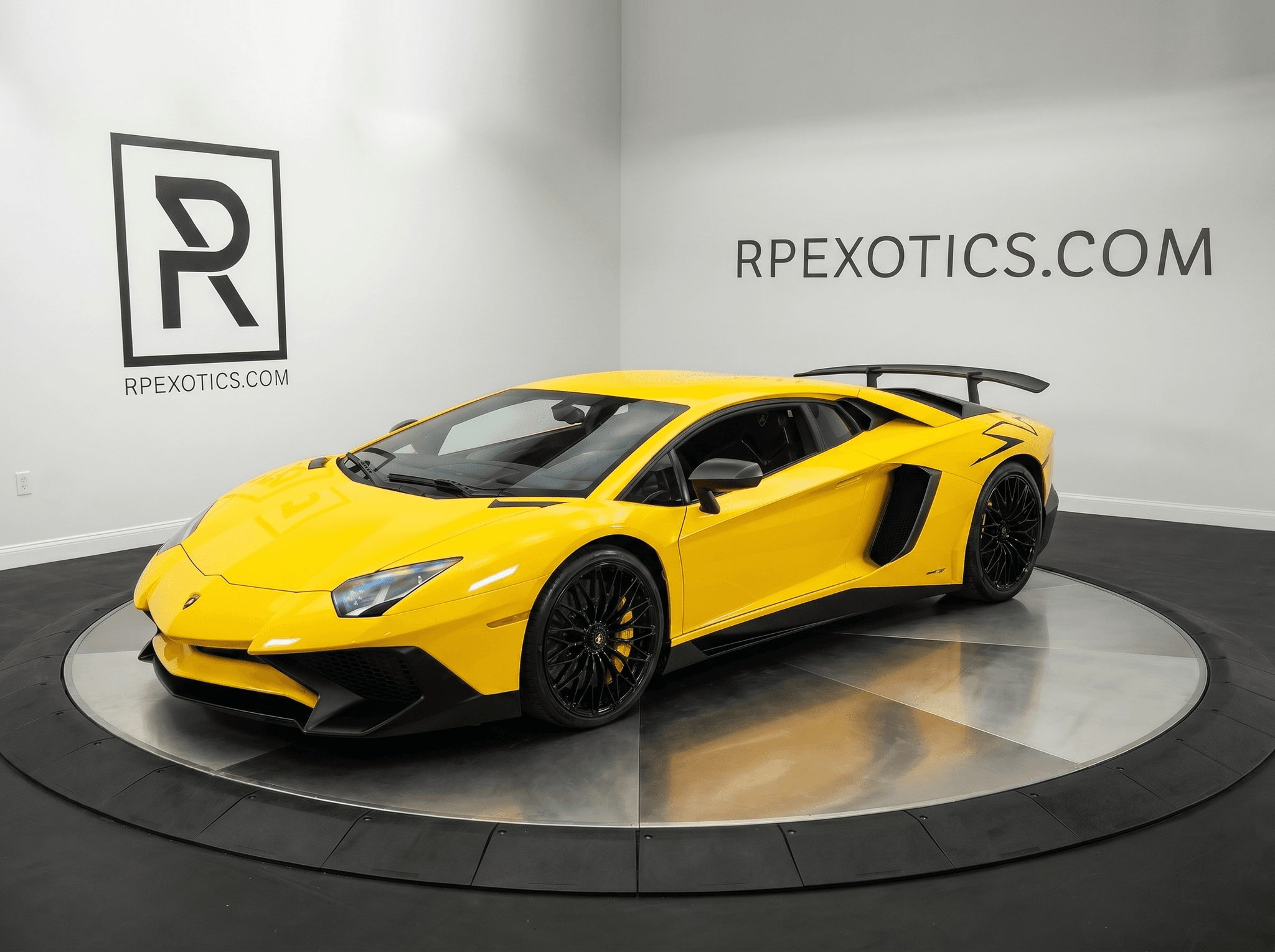 2016 Lamborghini Aventador LP 750-4 Superveloce - Image 1 of 1